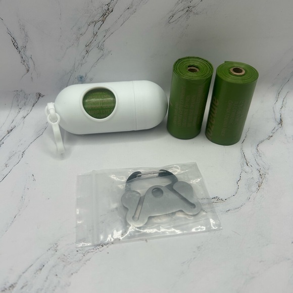 Dog Poop Bag Bundle 3 Rolls Holder and Keychain Hook Leash Accessory - Picture 1 of 10